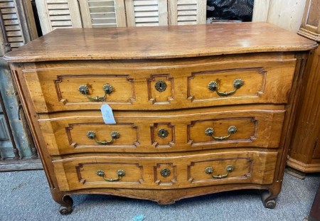 French walnut commode, 19th c.